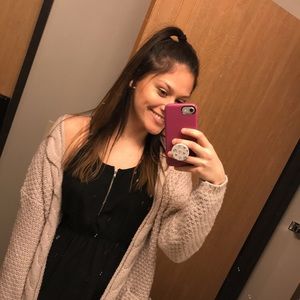 Meet your Posher, Cortlyne